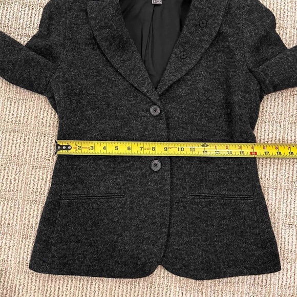 VINCE WOOL BLEND GRAY BLAZER WOMEN'S SIZE 6-8 RUNS SMALL - Picture 8 of 12